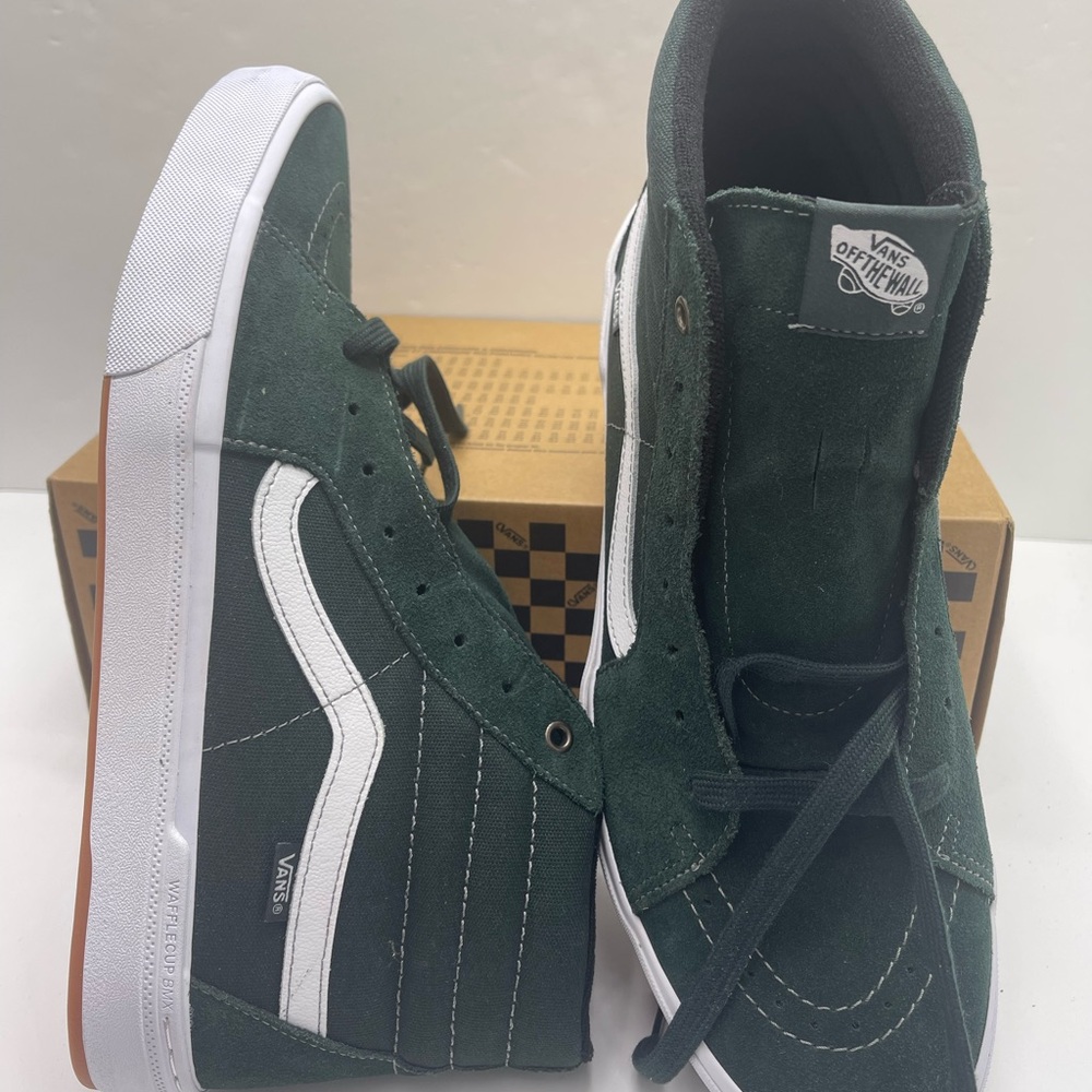 Men’s Men’s Vans Bmx Sk8-Hi
Dark Forest
VN000D3Q1CI Sneakers Maximum Cushioning - Picture 12 of 16